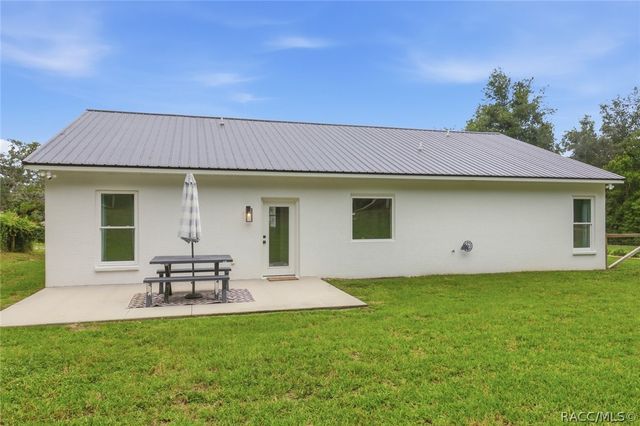 5476 W Paul Bryant Drive, Crystal River, FL 34429