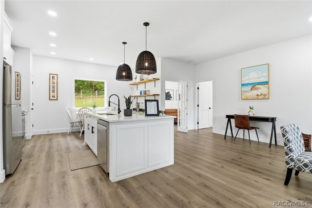 5476 W Paul Bryant Drive, Crystal River, FL 34429