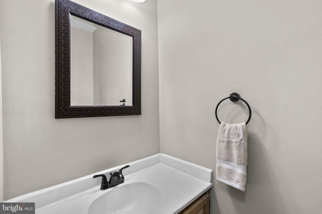 Image 13 of property listing at 3371 GARRISON CIR, Abingdon, MD 21009