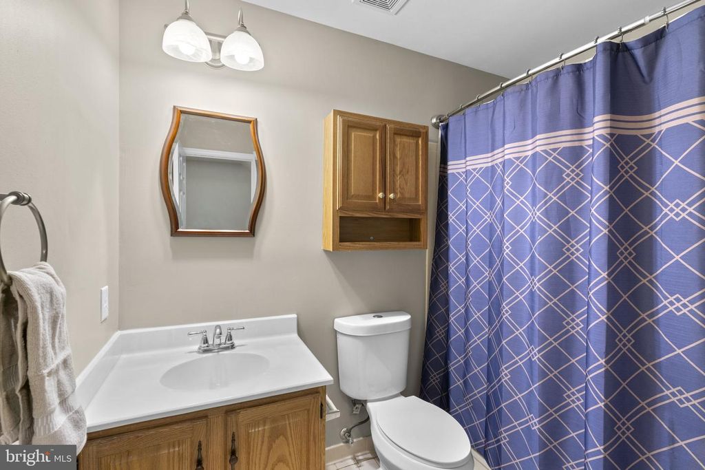 Image 20 of property listing at 3371 GARRISON CIR, Abingdon, MD 21009