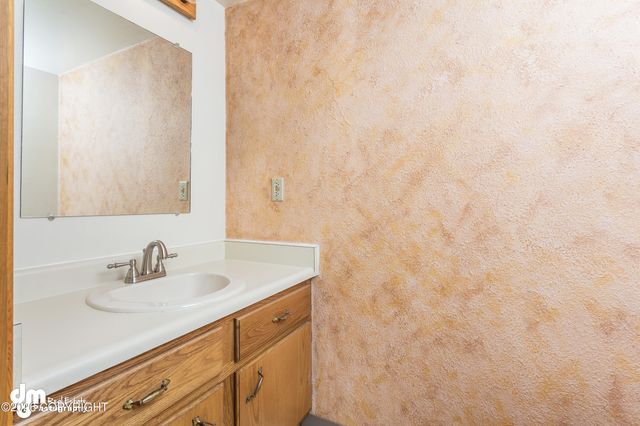 7017 Cape Lisburne Loop, Anchorage, AK 99504