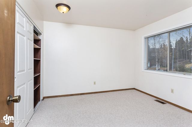 7017 Cape Lisburne Loop, Anchorage, AK 99504