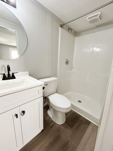 942 S Nettleton Avenue, Springfield, MO 65806