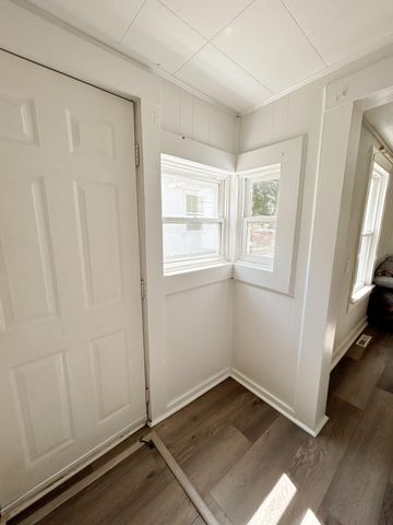 942 S Nettleton Avenue, Springfield, MO 65806