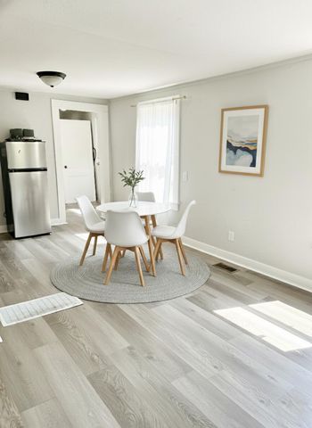 942 S Nettleton Avenue, Springfield, MO 65806