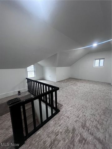 767 East Avenue SE, Warren, OH 44484