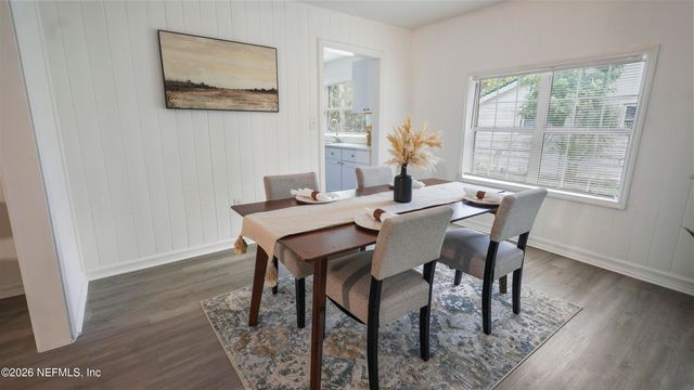 2429 LEON Road, Jacksonville, FL 32246