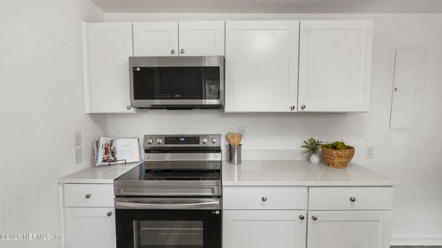 2429 LEON Road, Jacksonville, FL 32246