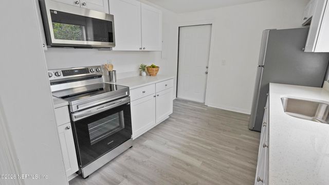 2429 LEON Road, Jacksonville, FL 32246