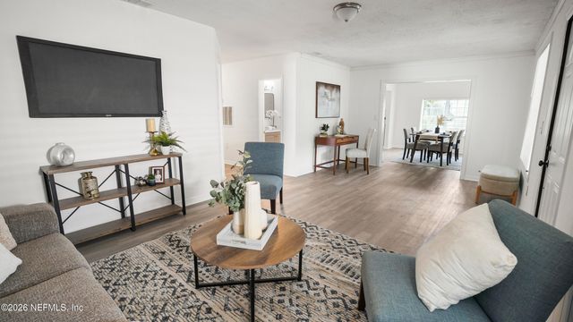 2429 LEON Road, Jacksonville, FL 32246