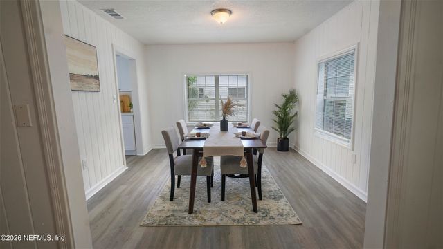 2429 LEON Road, Jacksonville, FL 32246
