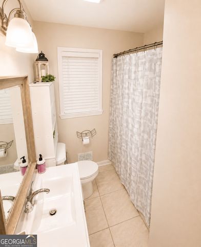230 N McDonough Road, Griffin, GA 30223