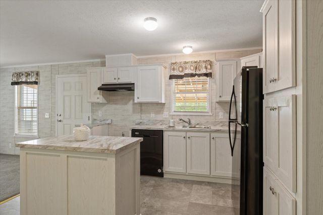 16747 Williamsville Street, Vandalia, MI 49095
