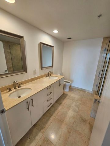 550 OKEECHOBEE Boulevard 1402, West Palm Beach, FL 33401
