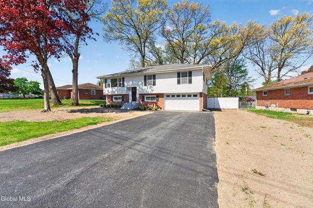 24 James Drive, Colonie, NY 12211