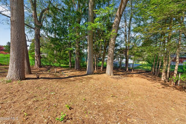 24 James Drive, Colonie, NY 12211