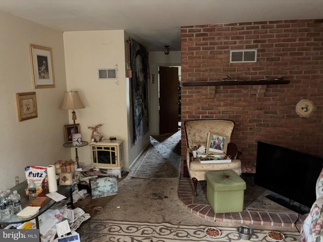 110 LYNETTE CIR, Willow Street, PA 17584