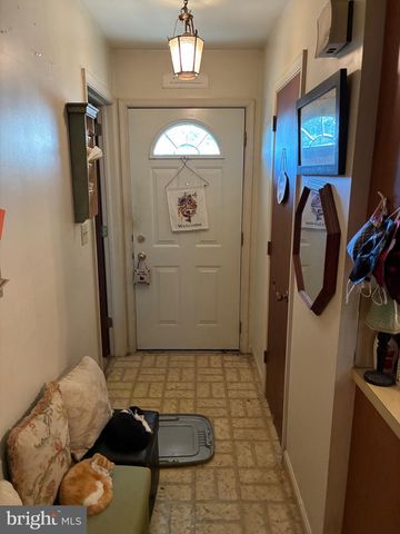 110 LYNETTE CIR, Willow Street, PA 17584