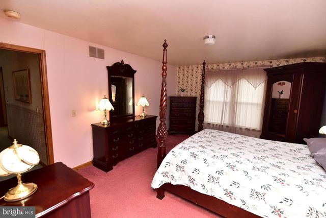 700 CENTRAL AVE, Lindenwold, NJ 08021