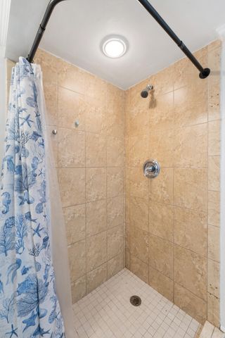 915 9th Way, West Palm Beach, FL 33407