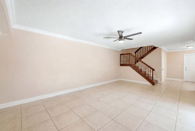 915 9th Way, West Palm Beach, FL 33407