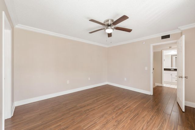 915 9th Way, West Palm Beach, FL 33407