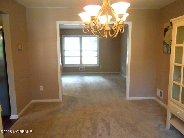 483 Coral Lane, Manahawkin, NJ 08050