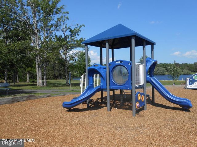 483 Coral Lane, Manahawkin, NJ 08050