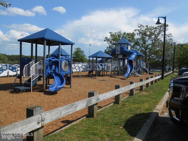 483 Coral Lane, Manahawkin, NJ 08050