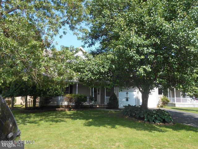 483 Coral Lane, Manahawkin, NJ 08050