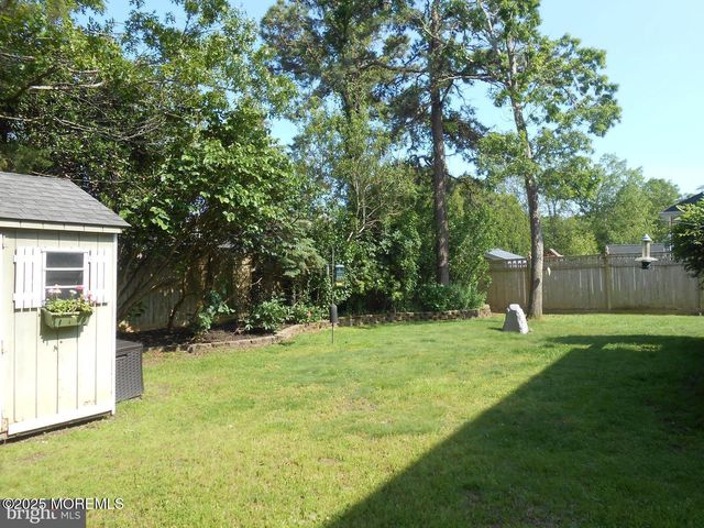 483 Coral Lane, Manahawkin, NJ 08050