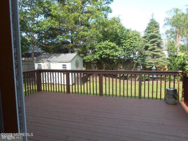 483 Coral Lane, Manahawkin, NJ 08050