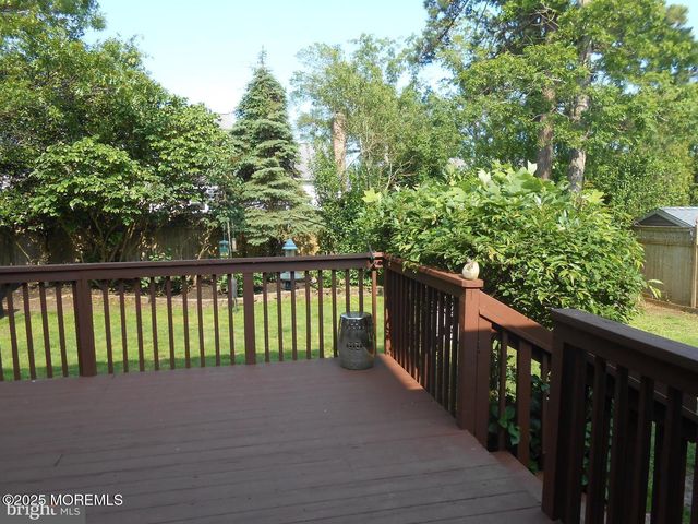 483 Coral Lane, Manahawkin, NJ 08050
