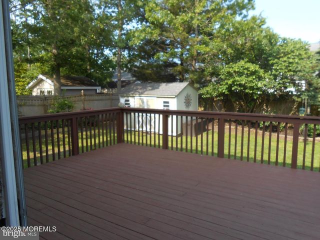 483 Coral Lane, Manahawkin, NJ 08050