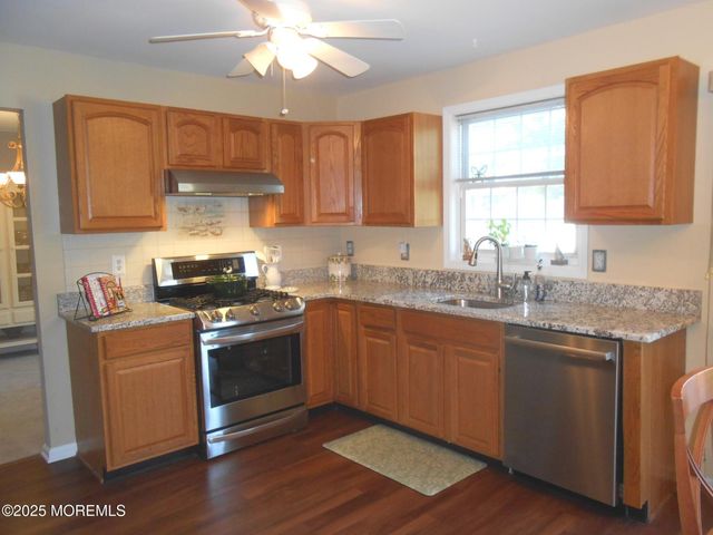 483 Coral Lane, Manahawkin, NJ 08050