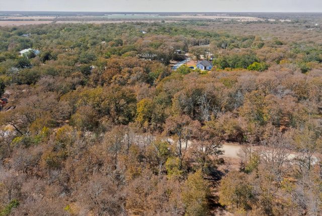 178 Helemano DR, Bastrop, TX 78602