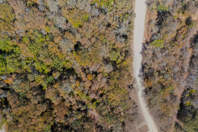 178 Helemano DR, Bastrop, TX 78602