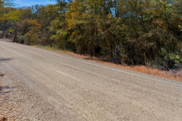 178 Helemano DR, Bastrop, TX 78602