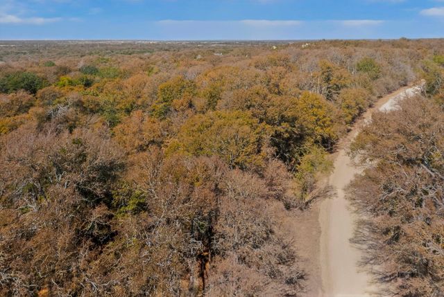 178 Helemano DR, Bastrop, TX 78602