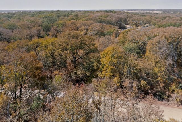 178 Helemano DR, Bastrop, TX 78602