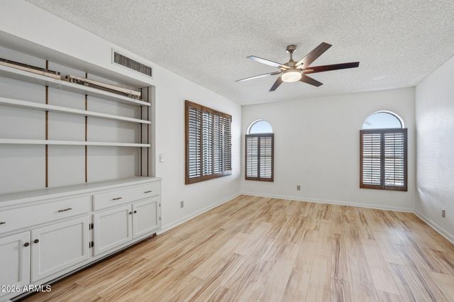 319 E HACKAMORE Street, Mesa, AZ 85201