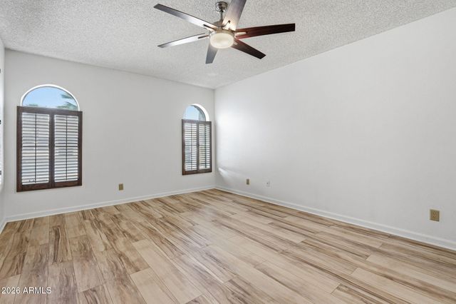 319 E HACKAMORE Street, Mesa, AZ 85201