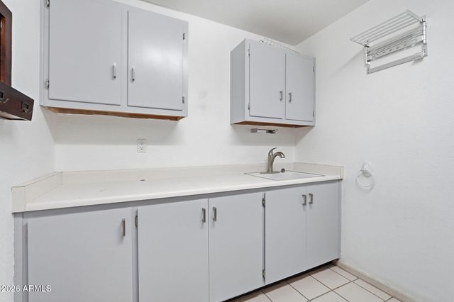 319 E HACKAMORE Street, Mesa, AZ 85201