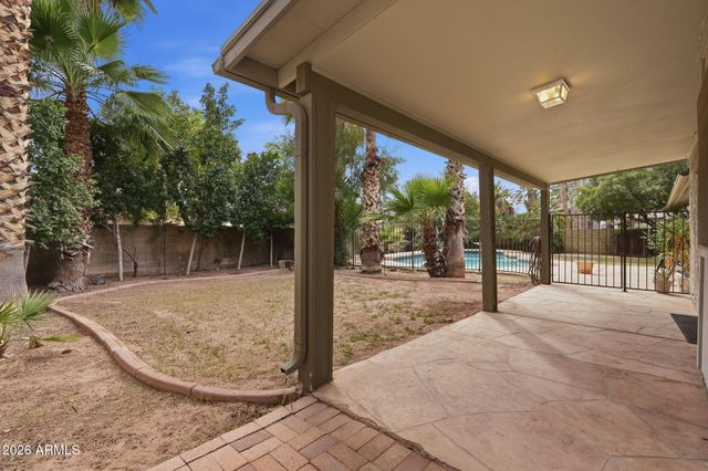 319 E HACKAMORE Street, Mesa, AZ 85201