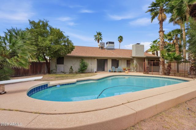 319 E HACKAMORE Street, Mesa, AZ 85201