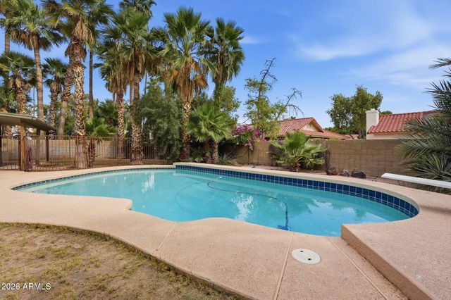 319 E HACKAMORE Street, Mesa, AZ 85201