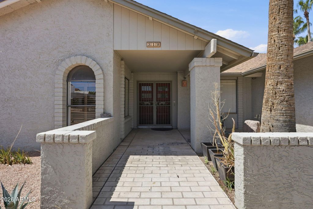319 E HACKAMORE Street, Mesa, AZ 85201 — photo 4