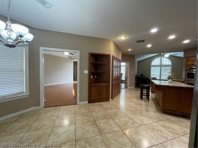 1801 Fianna Way, Fort Smith, AR 72908