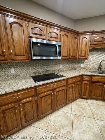 1801 Fianna Way, Fort Smith, AR 72908