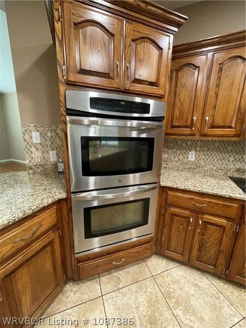 1801 Fianna Way, Fort Smith, AR 72908